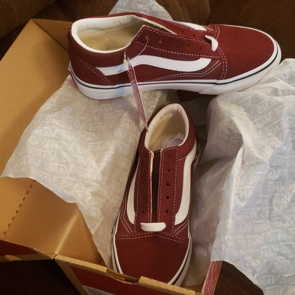 Shoes - Picture 3 of 3